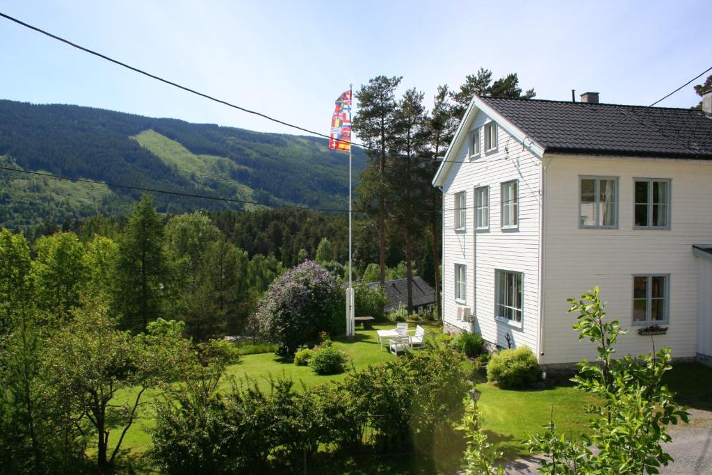 Furulund Pensjonat Ron Esterno foto